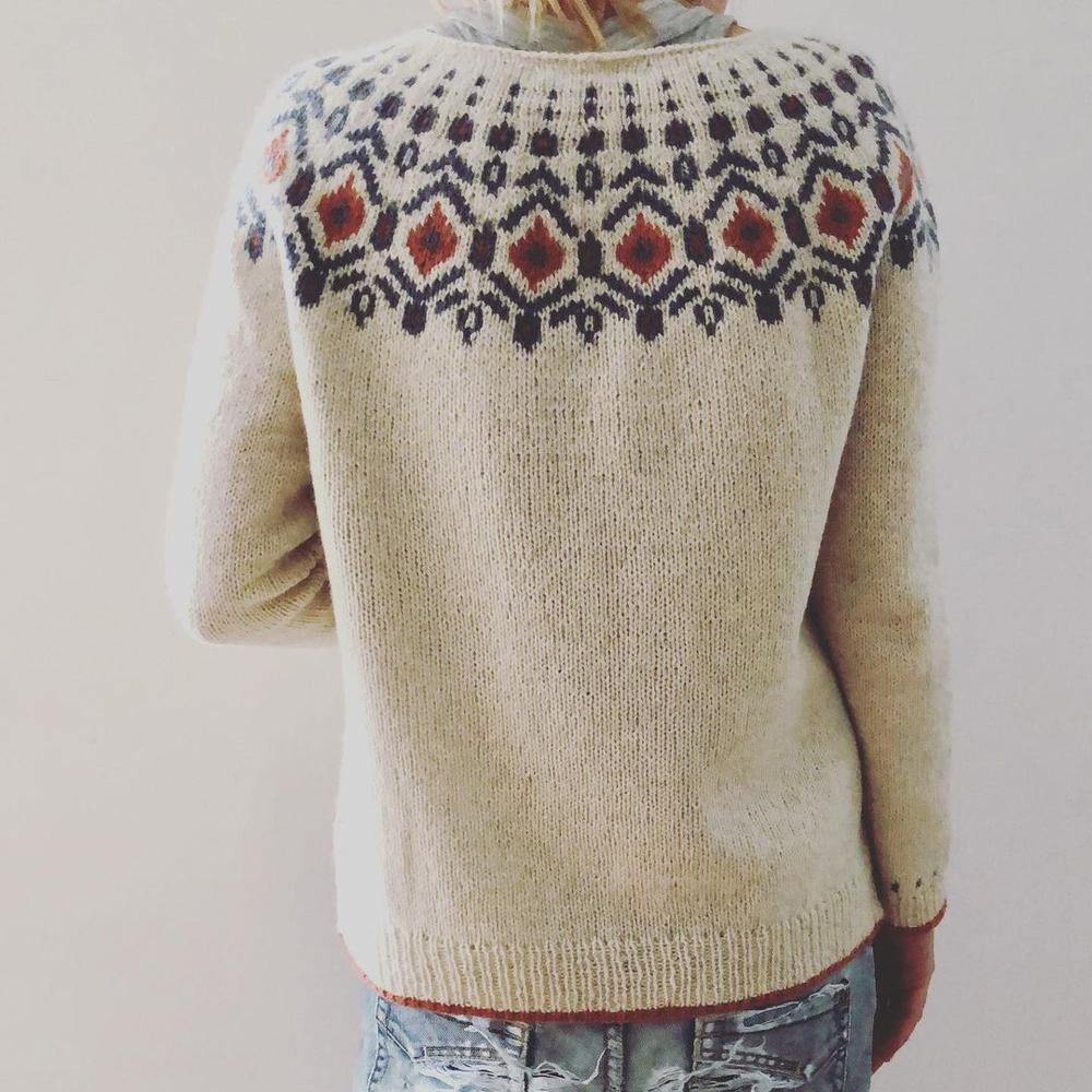 Isla - Unique sweater