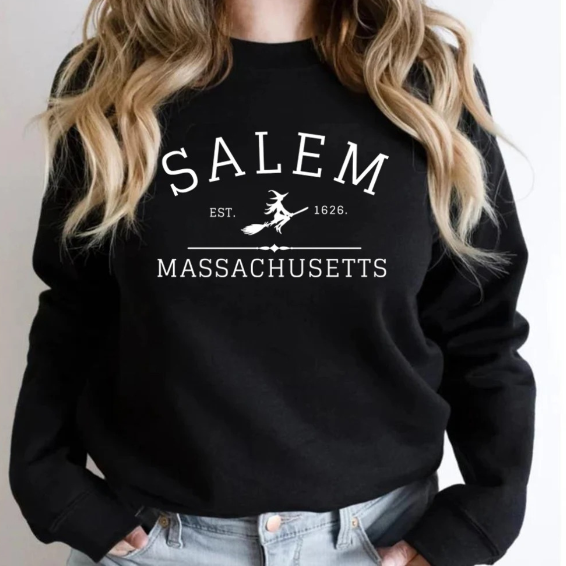 Blijves - Comfortabele Grafische Sweatshirt Met Salem Print – Dames Trui