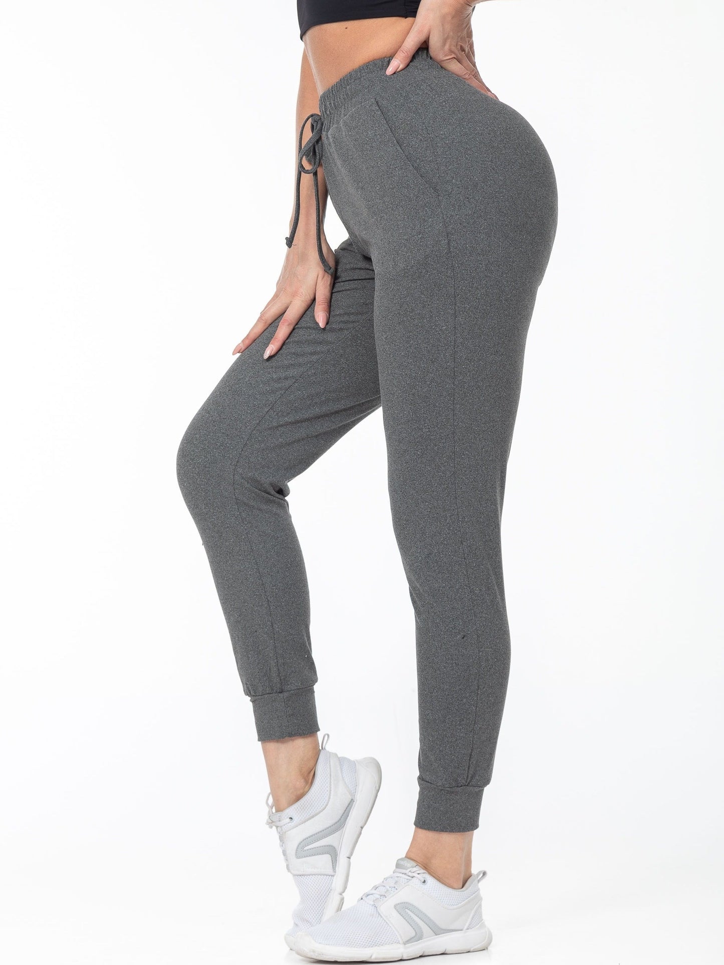 Lara | Zwarte casual sportbroek met hoge taille en zakken