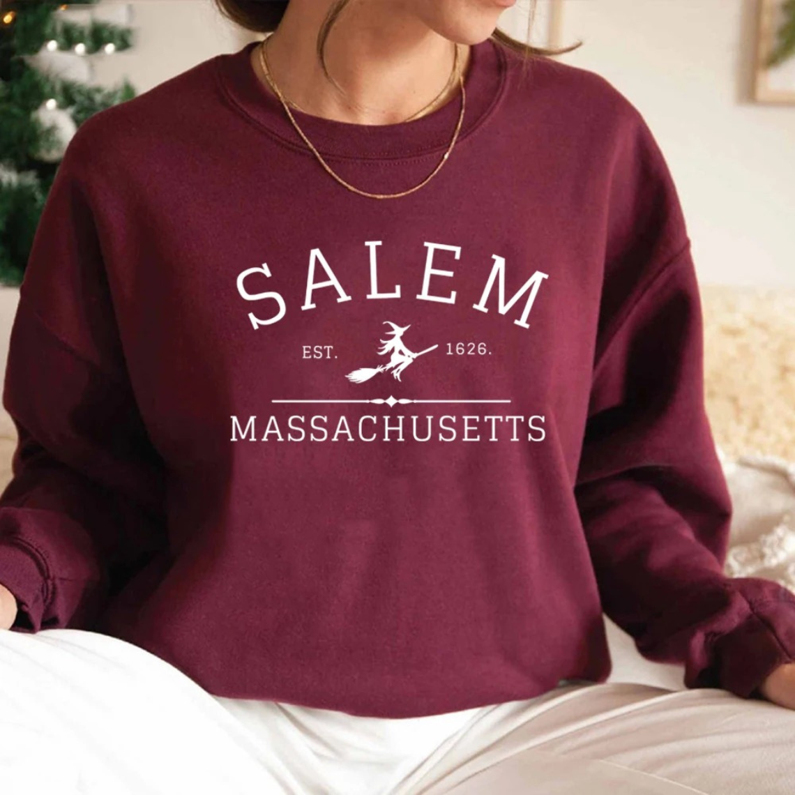 Blijves - Comfortabele Grafische Sweatshirt Met Salem Print – Dames Trui