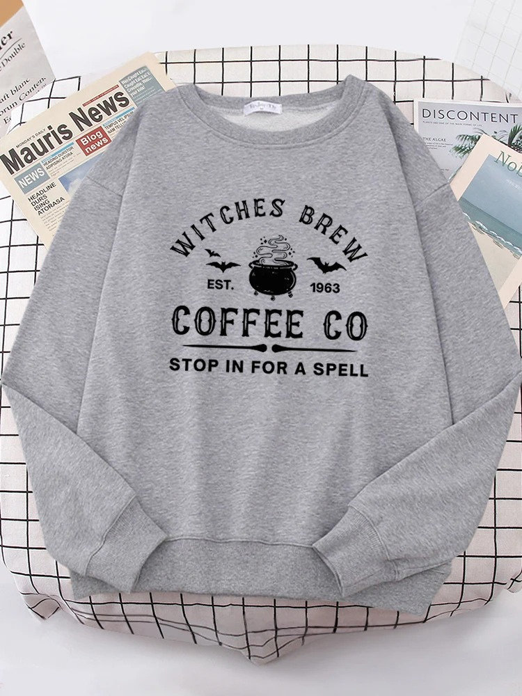 Elegant - Leuke Sweatshirt met "Witches Brew Coffee Co" Print – Dames Trui