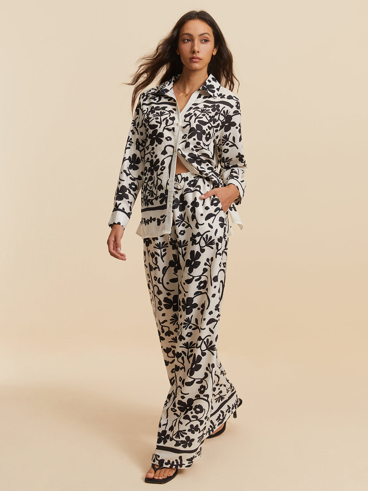 Elegante Tweedelige Satijnen Set Met Print Dames