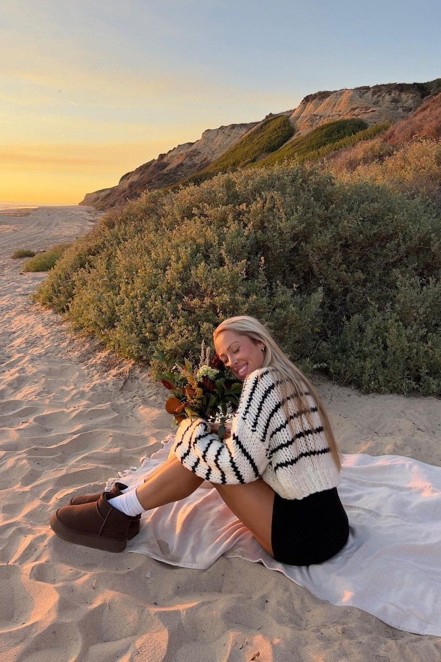 Ovacona Sweater