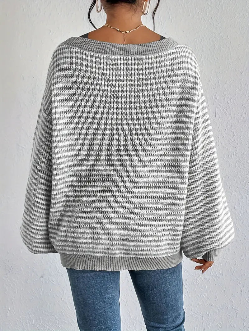 Charlie | Gestreepte gebreide off-shoulder trui