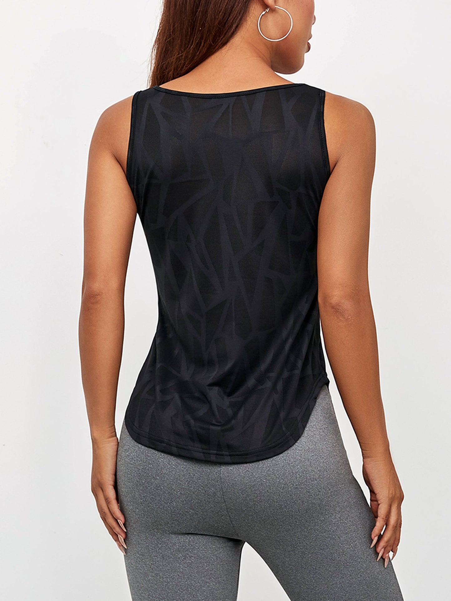 Lara | Yoga tanktop met geometrische uitsnijding en losse pasvorm